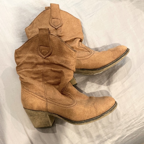 Tan Rocket Dog Boots - Picture 1 of 3